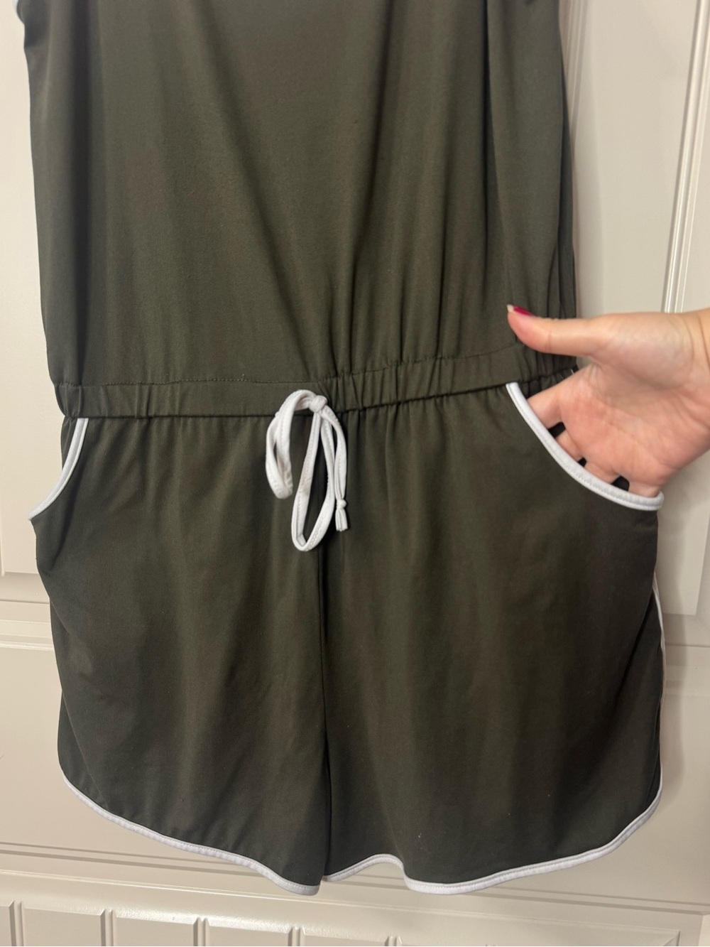 2/for $20 🪩 SHOSHO Olive Green Shorts Romper, White Trim (Women’s Size Large) - Picture 4 of 7